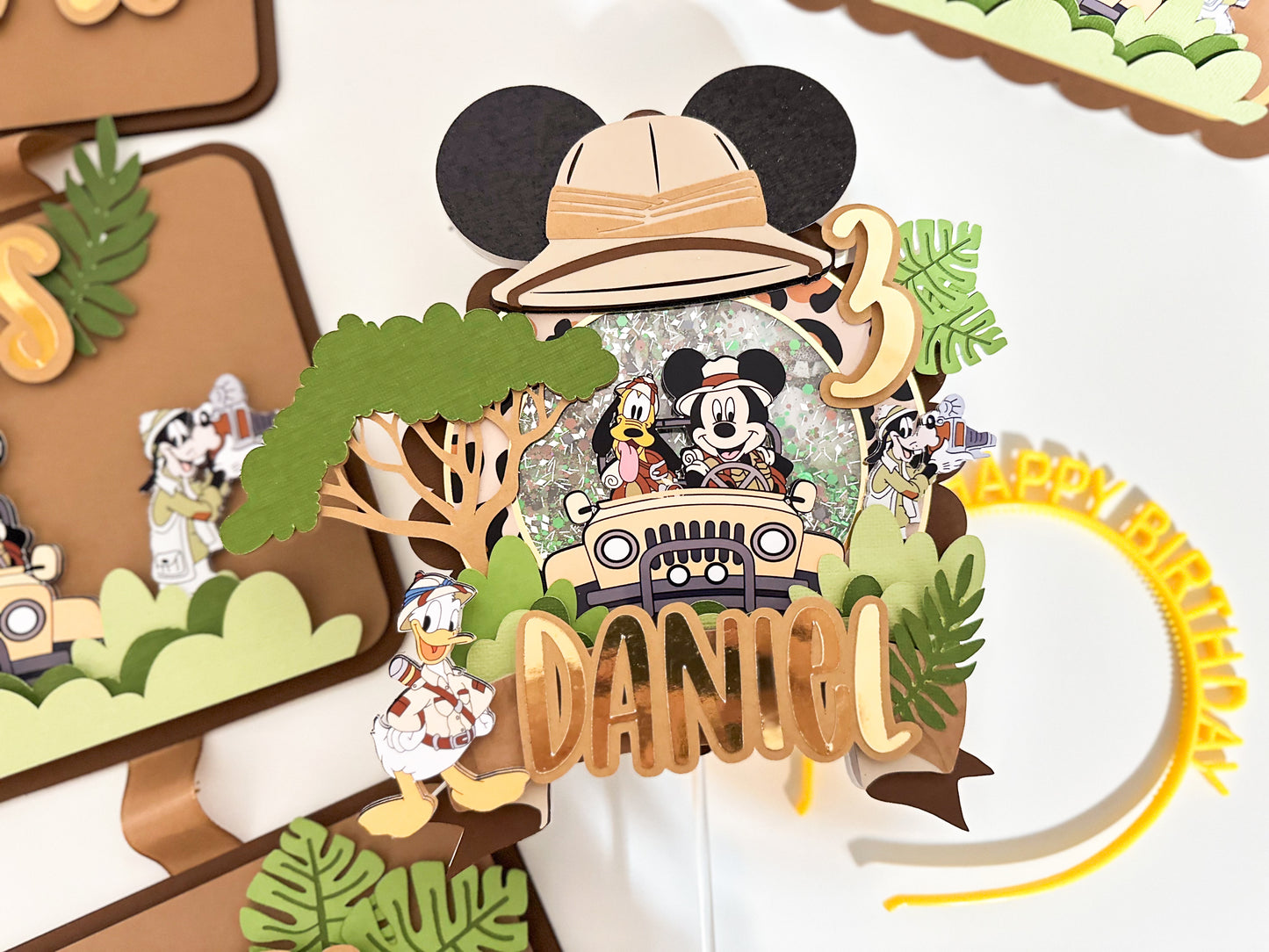 Mickey Mouse Safari | Mickey Mouse birthday | Safari party | Mickey Safari birthday | Shaker cake topper | Wild birthday party