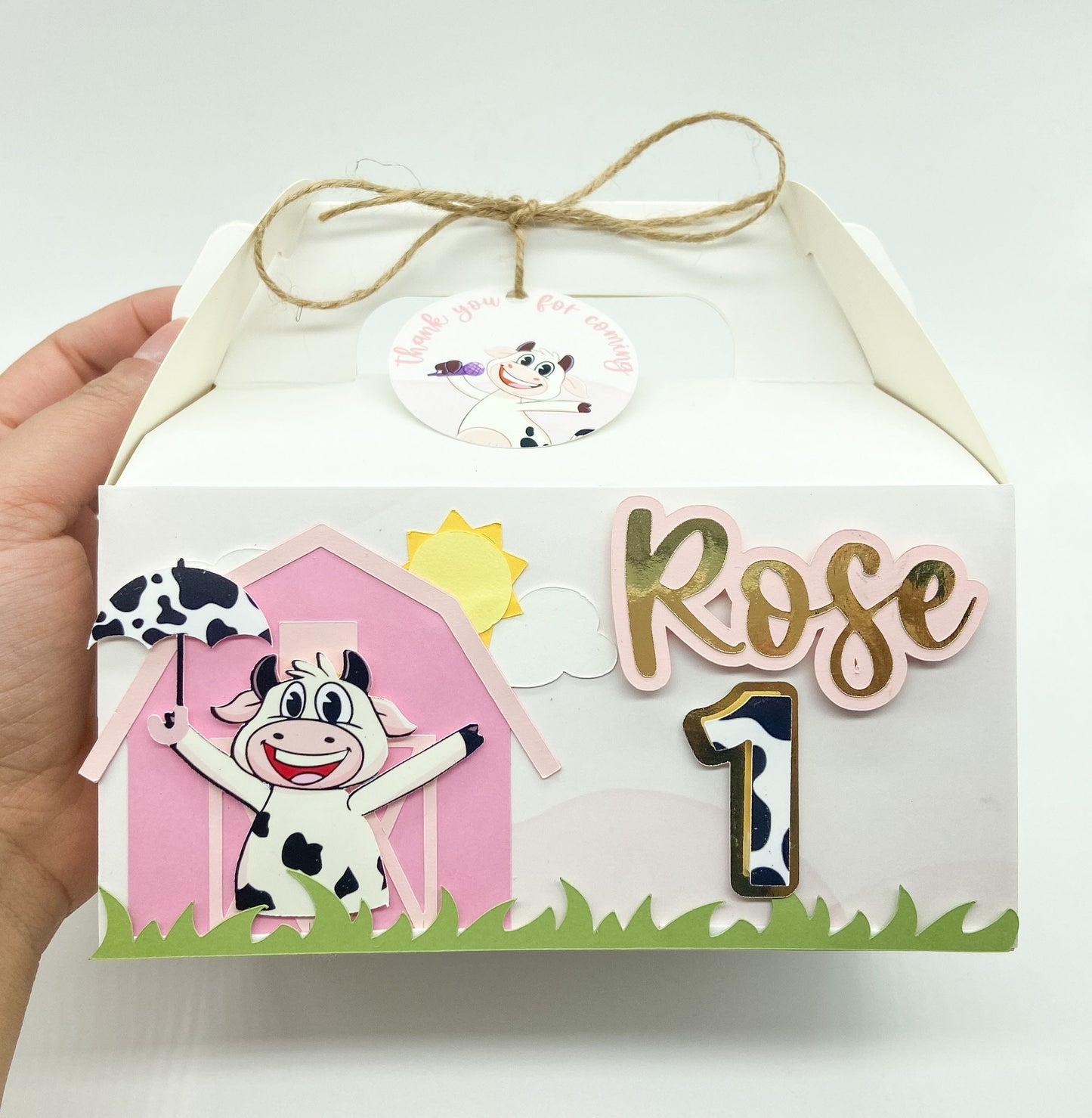 La vaca Lola favor box | Treat box | personalized favor box | Party gift box | farm theme birthday | la vaca Lola party | birthday favors